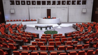 Emeklileri yakından ilgilendiren önemli bir gelişme Türkiye Büyük Millet Meclisi’nde