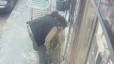 Kahramanmaraş’ta, bir çocuk mazgalın açılması sonucu havalandırmaya düşerek yaralandı. İnciden,