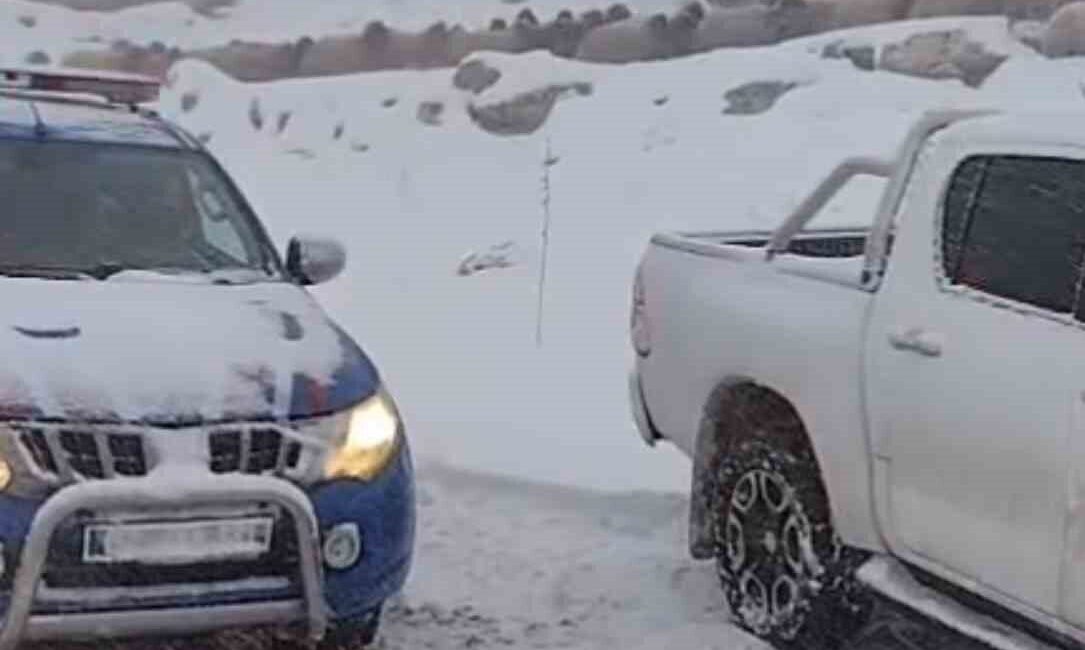 Adıyaman ilinde dağda mahsur kalan 2 çoban ile 800 adet