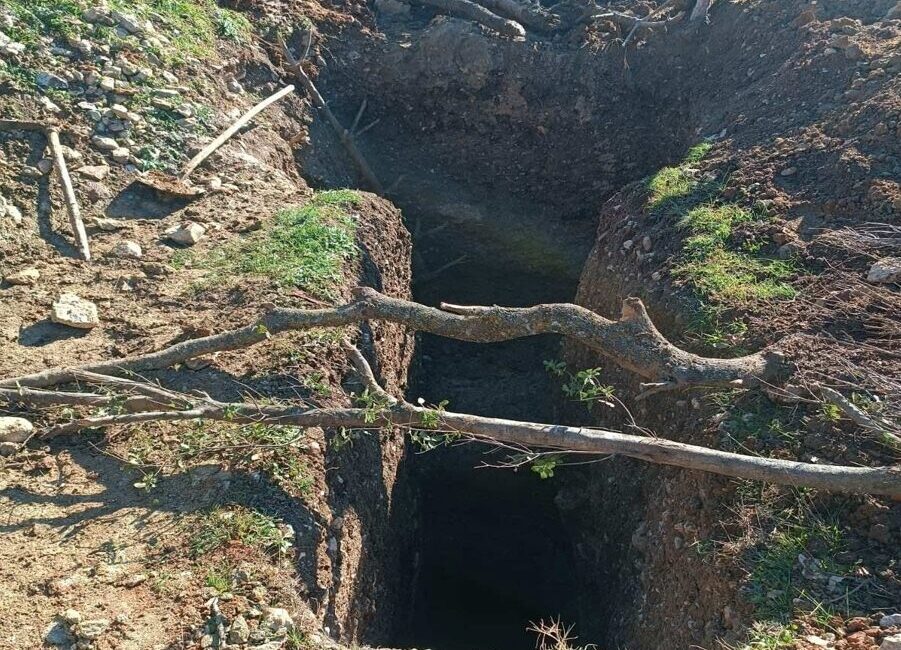 Akhisar’da kaçak kazı yapılacağı istihbaratı üzerine jandarma ekipleri tarafından düzenlenen