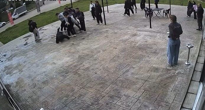 Karabük’te bir lise öğrencisi darp edilmekten kurtarıldı Karabük’te yaşanan bir