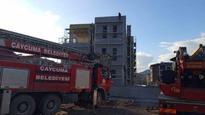 Zonguldak’ın Çaycuma ilçesinde bir inşaat işçisi, alacaklarını tahsil edemediğini iddia