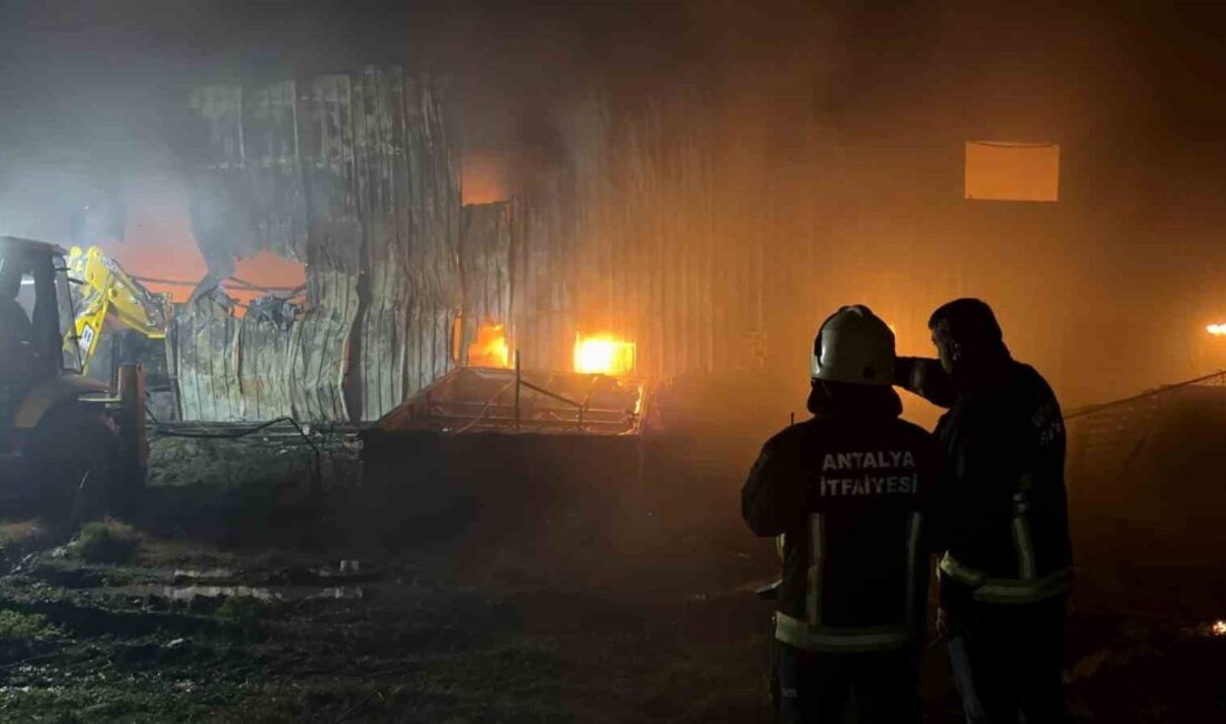 Alanya ilçesine bağlı Kestel Mahallesi’nde bir depoda meydana gelen yangın,