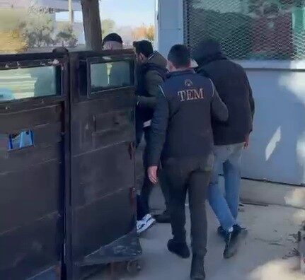 Aliağa ilçesinde bulunan bir akaryakıt istasyonunda gerçekleşen yapının kurşunlanması olayıyla