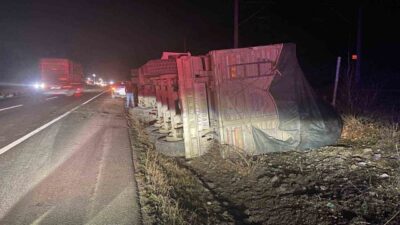 Bilecik’te, alkollü bir tır sürücüsü trafik güvenliğini riske attı. Bölgeden