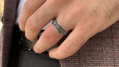 Yerköy çarşı merkezinde bir vatandaş kendisi için büyük manevi değer