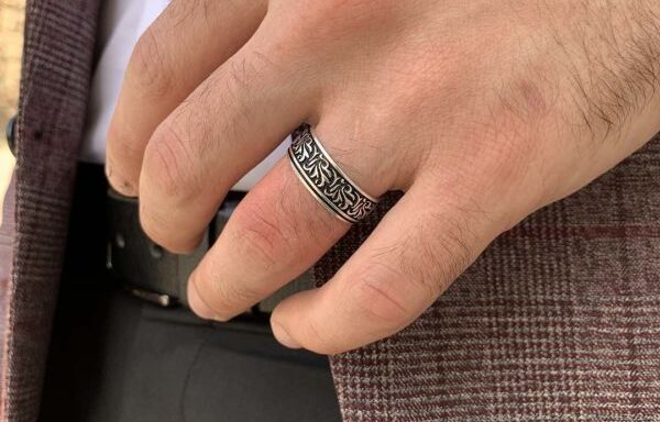 Yerköy çarşı merkezinde bir vatandaş kendisi için büyük manevi değer