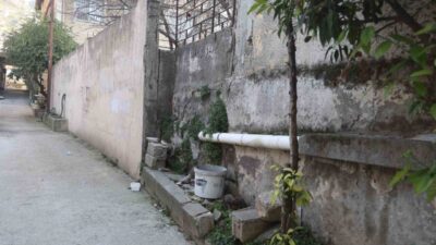 Antakya ilçesinde yaşanan olayda, 12 yaşındaki bir çocuk, annesi tarafından