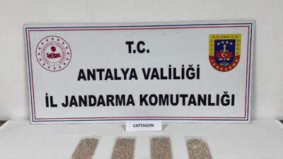 Antalya’nın Döşemealtı ilçesinde gerçekleştirilen uyuşturucu operasyonunda 6 bin 56 adet