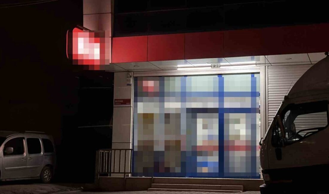 İstanbul’un Arnavutköy ilçesinde bulunan bir zincir market şubesine silahlı saldırı