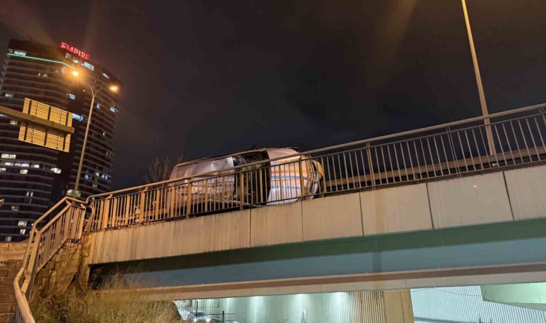 Avcılar’da meydana gelen trafik kazasında, seyir halindeki bir araç başka