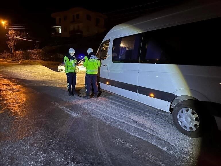 Aydın’da yapılan denetimlerde, emniyet ve jandarma ekipleri toplam 29 bin
