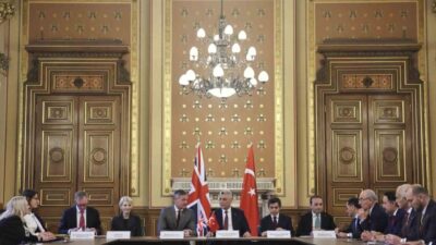 Türkiye’nin Ticaret Bakanı Ömer Bolat, Belçika ziyaretinin ardından İngiltere’ye geçerek