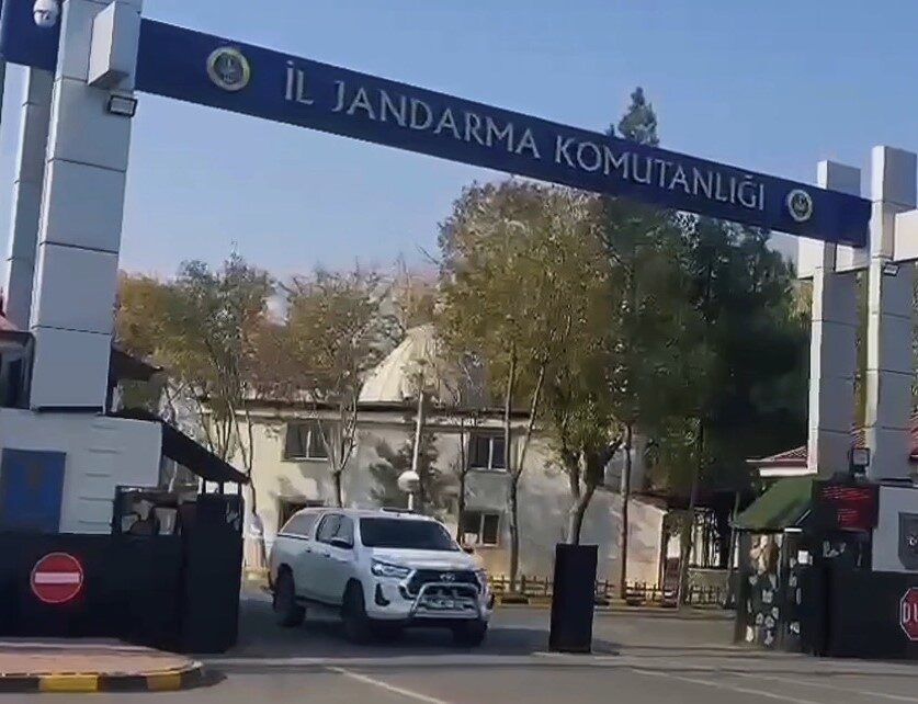 Batman ilinde Jandarma ekiplerinin yasadışı bahisle mücadele operasyonunda tutuklanan 8