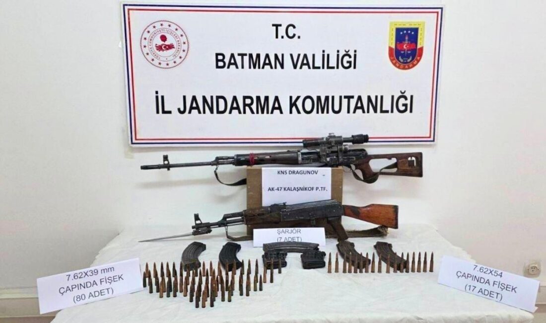 Batman il Jandarma Komutanlığı’nın yürüttüğü operasyonda, Sason ilçesinde bir adreste