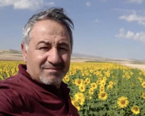 CHP Çiçekdağı İlçe Yöneticisi Sancak Yılmaz, çiftçilerin kredi kullanımında karşılaştığı