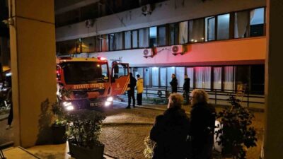 Beyoğlu’ndaki bir otelde meydana gelen yangında 3 kişi ve bir