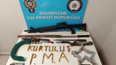 Eskişehir’de bir vatandaşa bisikletle çarptıktan sonra silahla tehdit eden kişinin
