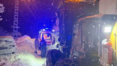 Bitlis İl Özel İdaresi’nin karla mücadele ekipleri, Çeltikli köyünde acil