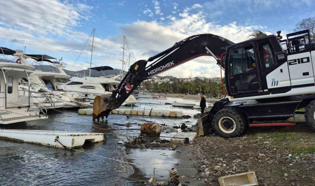 Muğla’nın Bodrum ilçesinde, koya terkedilmiş yaklaşık 100 tekne fidye karşılığında