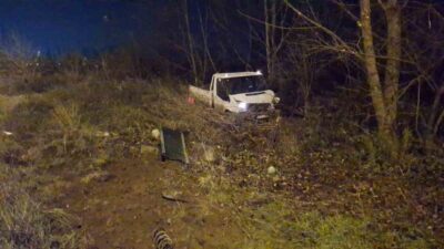 Bir trafik kazası, Bursa’da gece saatlerinde meydana geldi. Kaza, eski