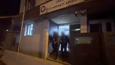 Bursa’nın Osmangazi ilçesinde polis ekipleri tarafından yakalanan 2 kişi, haklarında