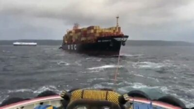 Çanakkale Boğazı’nda seyreden 201 metre uzunluğundaki ‘MSC GIANNA III’ isimli