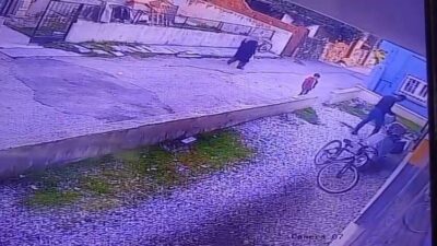 Manisa’nın Yunusemre ilçesinde, Keçiliköy Mahallesi’nde yaşayan vatandaşlar tarafından sahip çıkılan