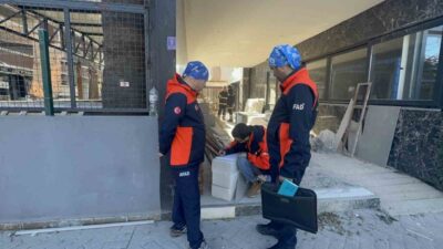 Muğla’nın Marmaris ilçesinde, çöken apart otelde çalışan işçilerin, binadan ses