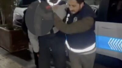 Çorum’un Sungurlu ilçesinde polis ekipleri, aranmakta olan 2 hükümlüyü yakaladı.