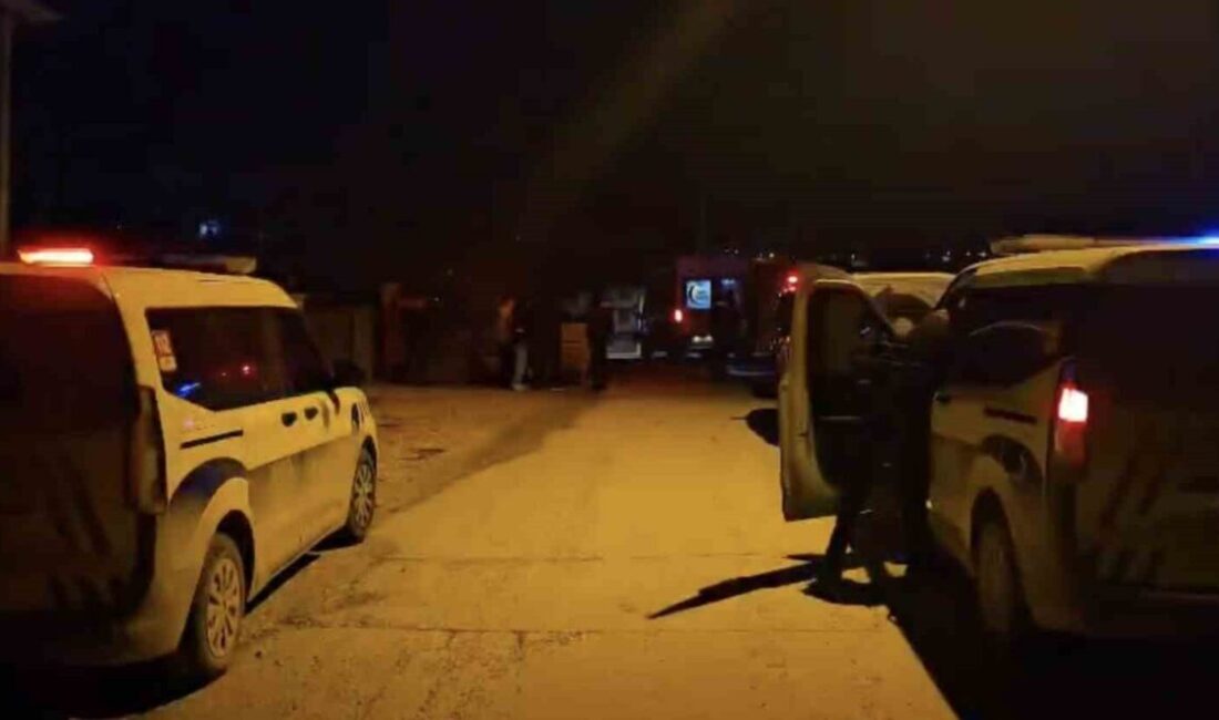 Çorum’da bir kişi, husumetli tarafından silahla vurularak ağır yaralandı. Olay,
