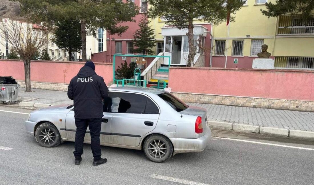 Şefaatli İlçe Emniyet Müdürlüğü ekipleri tarafından, uyuşturucuyla mücadele ve eğitim