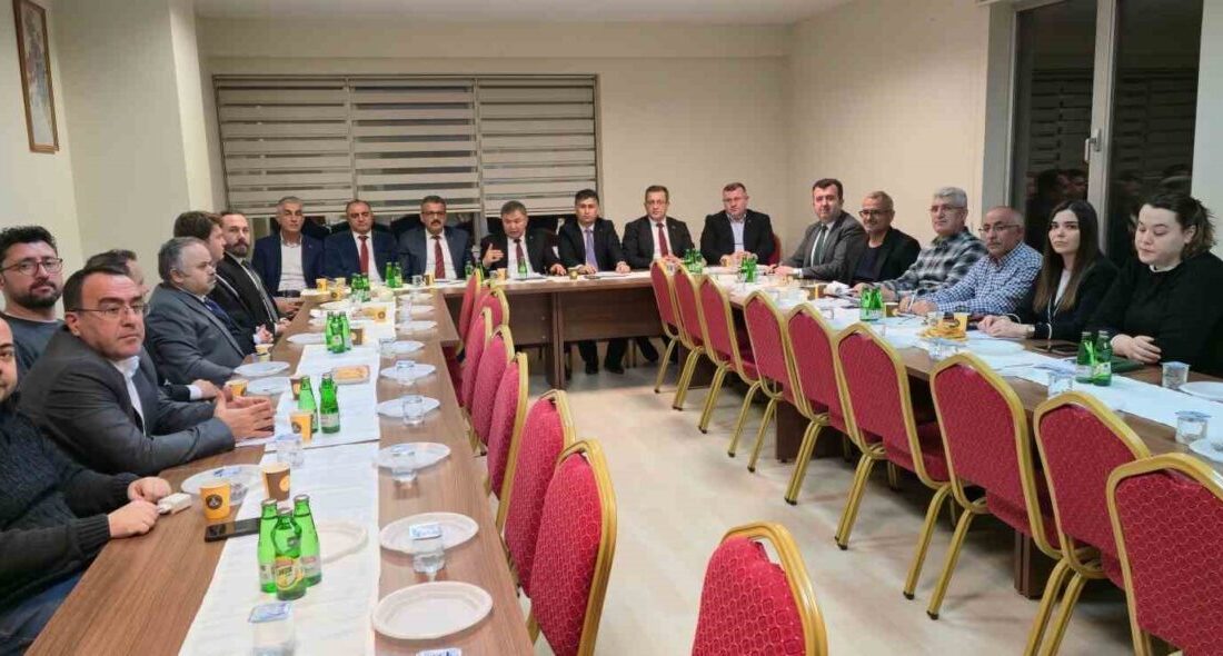 Devlet Memurları Konfederasyonu Genel Sekreteri Tuncay Cengiz, gelir uzmanları ve