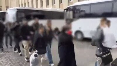 Diyarbakır merkezli 11 ilde gerçekleştirilen operasyon kapsamında 17 kişinin gözaltına