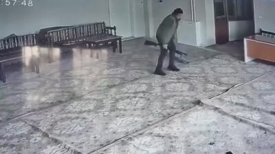 Diyarbakır’ın Bağlar ilçesinde meydana gelen silahlı saldırıda bir kişinin hayatını