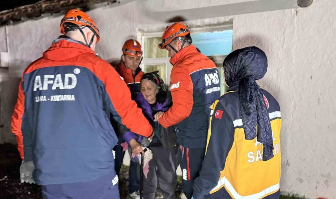 Edirne’de boş bir müstakil evin çatısının çökmesi sonucu çevredeki 5