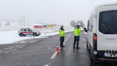 Edinilen bilgilere göre, Yozgat İl Jandarma Komutanlığı’na bağlı trafik ekipleri,
