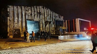 Çorum’un Osmancık ilçesinde bulunan bir ekmek üretim fabrikasında çıkan yangın,