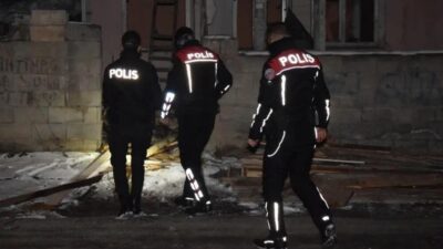 Erzincan İl Emniyet Müdürlüğü ekipleri tarafından gerçekleştirilen operasyonda, aranan kişilere