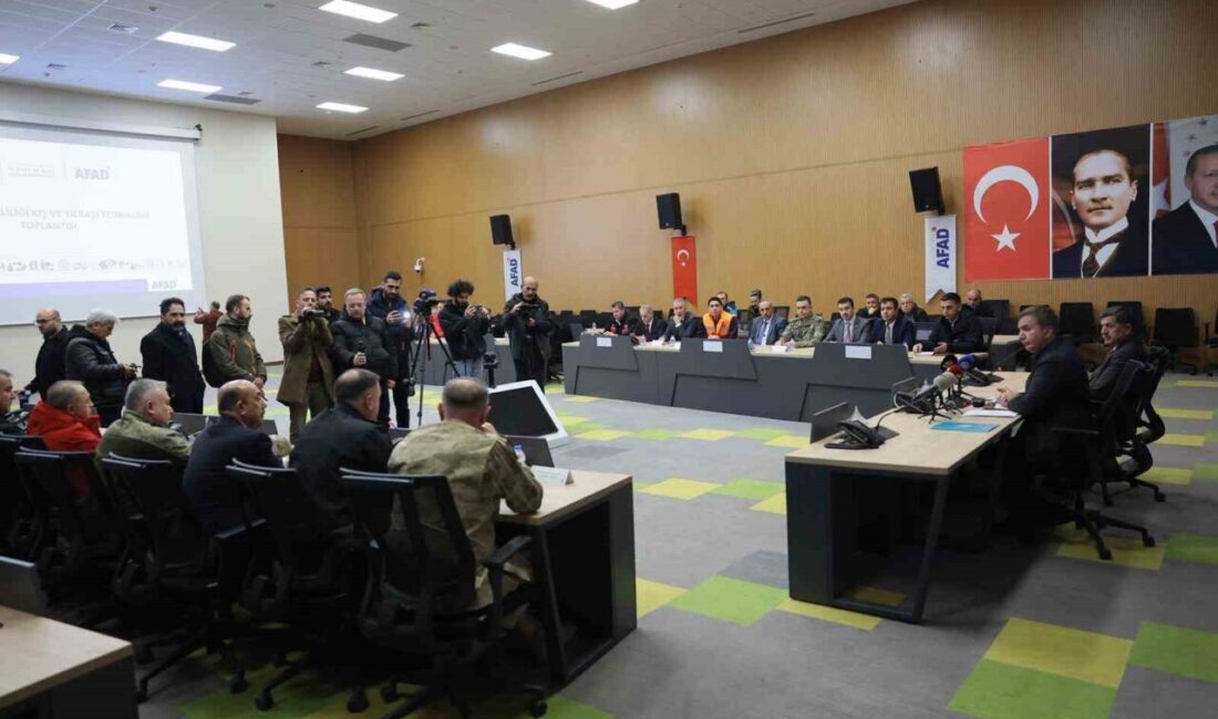 Erzincan Valisi Hamza Aydoğdu’nun başkanlığında düzenlenen Kış ve Yılbaşı Tedbirleri