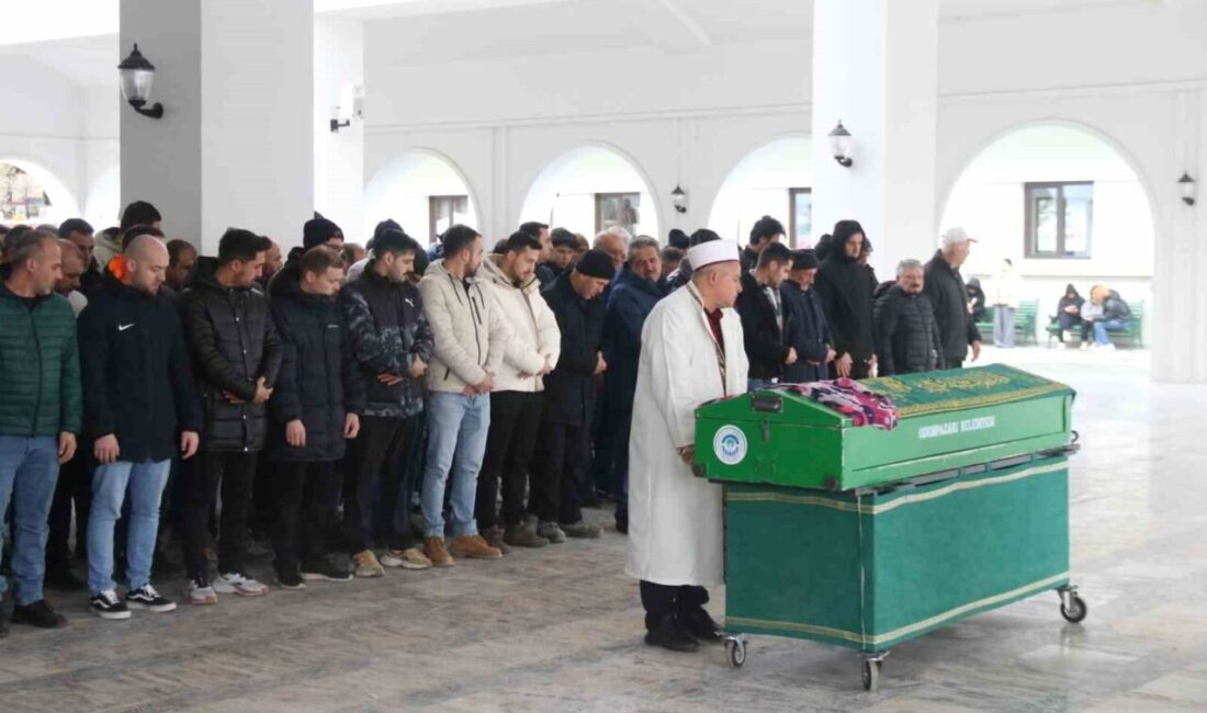 Eskişehir’de bir araçla yarış sırasında çarpmanın kurbanı olan 14 yaşındaki