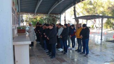 Denizli’nin Pamukkale ilçesinde meydana gelen fırtına faciasında evinin çatısına çıkan
