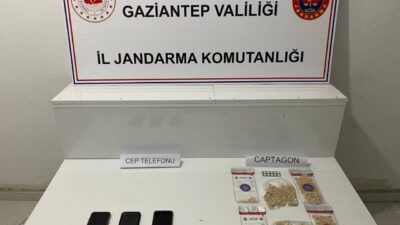 Gaziantep’te jandarma ekiplerinin yürüttüğü operasyon sonucunda 5 bin adet uyuşturucu