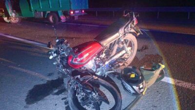 Giresun’un Yağlıdere ilçesinde meydana gelen trafik kazasında kamyonet ile motosiklet