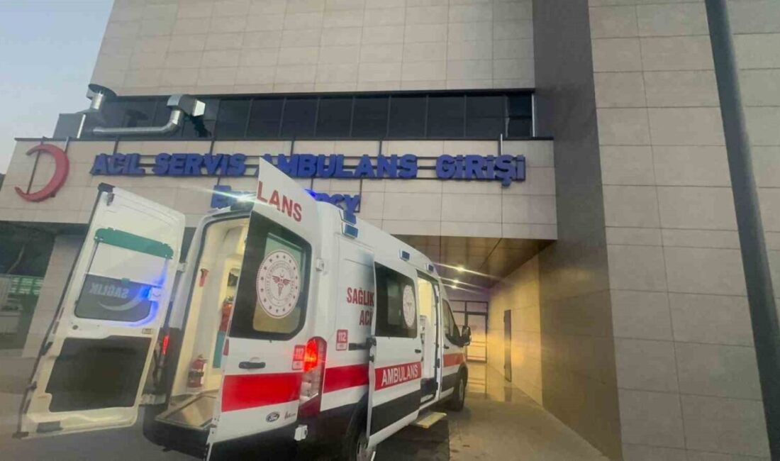 Muğla’nın Ula ilçesi açıklarında 5 kişinin bulunduğu bir teknenin battığı