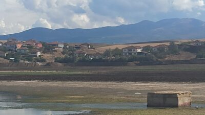 Gölcük Köyü’nden Süleymanoğlu Eyüp Kart’ın abisi Yaşar Kart hayatını kaybetti.