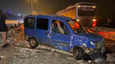 Elazığ’da meydana gelen trafik kazasında, kontrolden çıkan bir hafif ticari