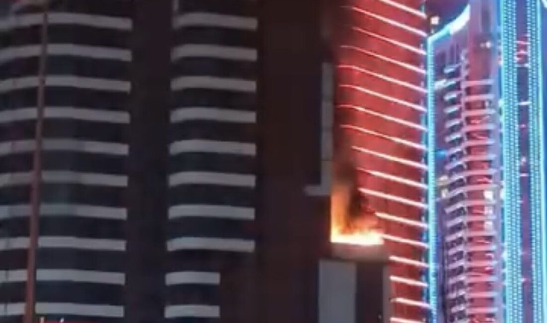 Konak ilçesinde bulunan lüks bir binada meydana gelen yangın, çevre