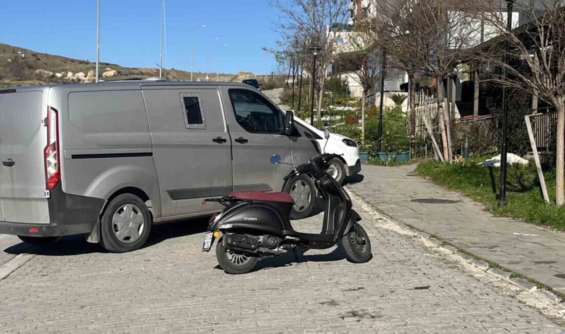 İzmir’in Karabağlar ilçesinde gerçekleşen olayda, para nakil aracındaki güvenlik görevlilerini