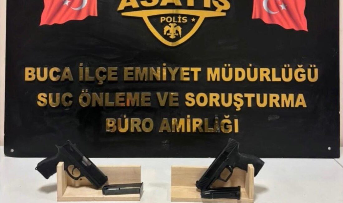 Buca ilçesinde polis tarafından düzenlenen operasyonda, ruhsatsız silah bulundurma suçlamasıyla